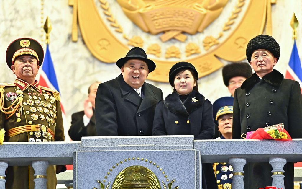 Kim Jong-un esitteli paraatissa ennätysmäärän 