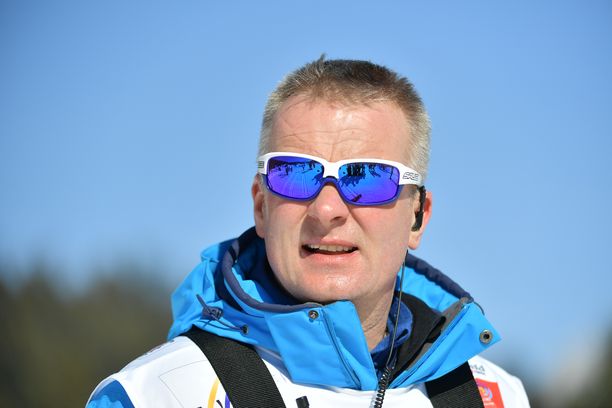 Päävalmentaja Matti Haavistolla on totinen paikka Alpeilla.