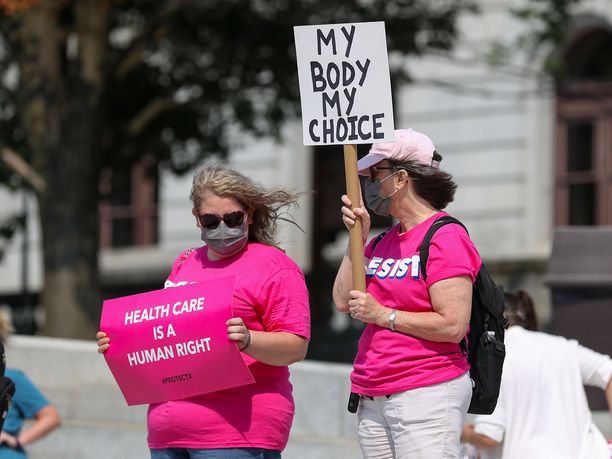 Texasin aborttilakia vastaan on osoitettu mieltä ympäri Yhdysvaltoja, muun muassa Pennsylvaniassa.