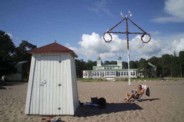 Hangossa riittää rantavaihtoehtoja.