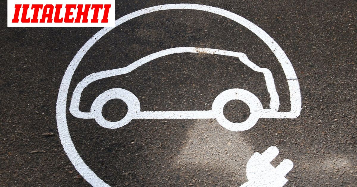 kaikki-automerkit-samassa-veneess-hybridiautot-eiv-t-pid-kuukausien