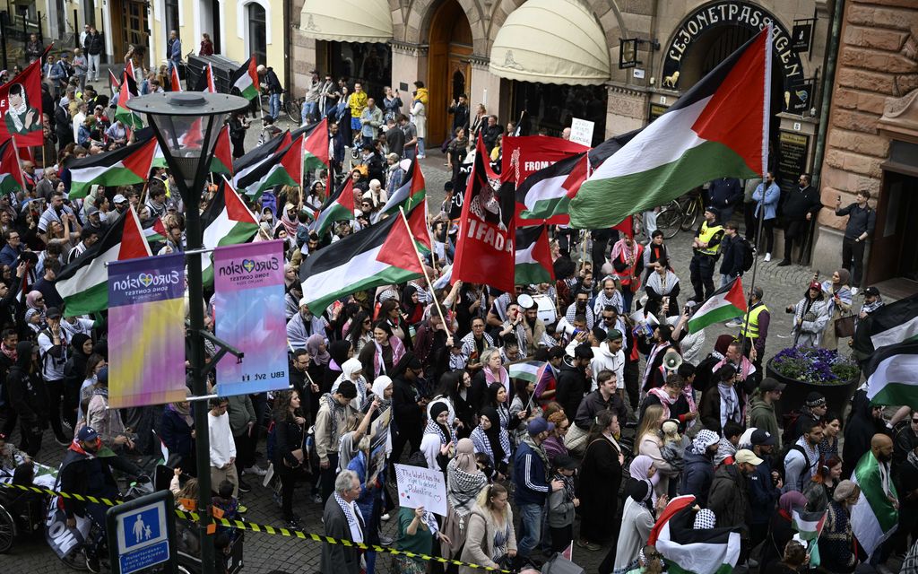 Suora lähetys: Palestiinaa tukeva jättimielen­osoitus lähti liikkeelle Malmössa