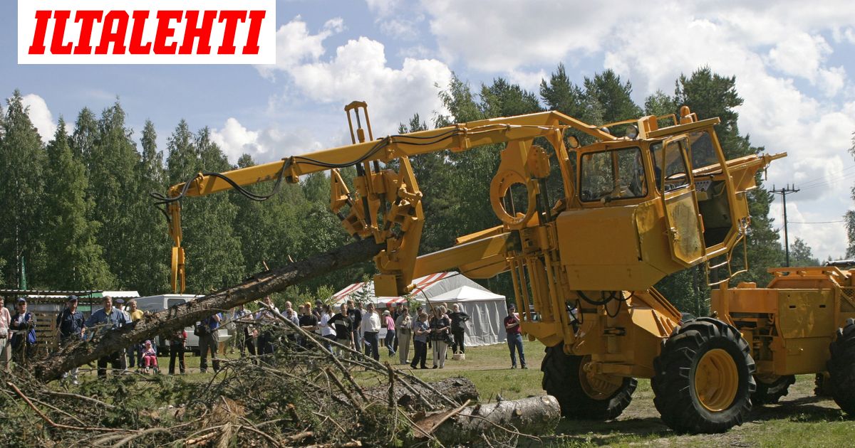 Katso kuvat: Historiallisesti merkittävä 16 tonnia painava metsäkone  myynnissä — vastaavia ei enää Suomessa jäljellä
