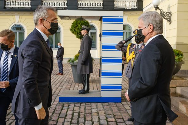 Naton pääsihteeri Jens Stoltenberg tapasi presidentti Sauli Niinistön Helsingissä lokakuussa 2021.