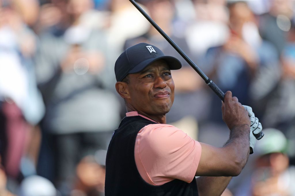 Tiger Woods haastettiin caddiensa kanssa oikeuteen - mies väittää saaneensa pysyvät vammat kesken kisan tapahtuneessa episodissa