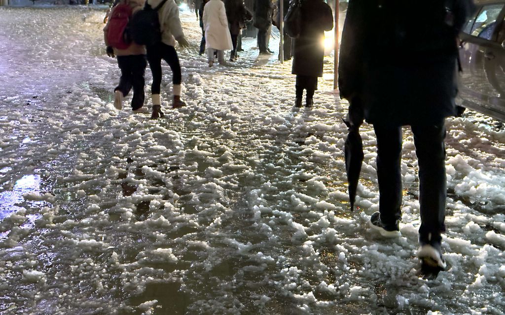 Taksikuski puukotti asiakasta Espoossa