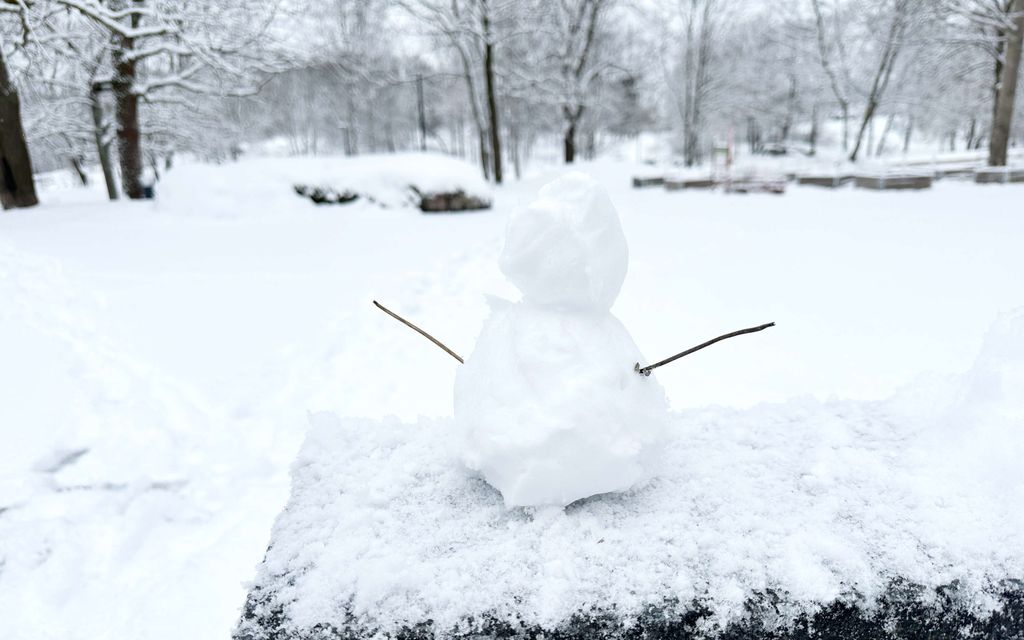 Vaaratilanne Jyväskylässä – Pieni lapsi ryömi lumionkaloon ja sitten pulaan joutui aikuinen