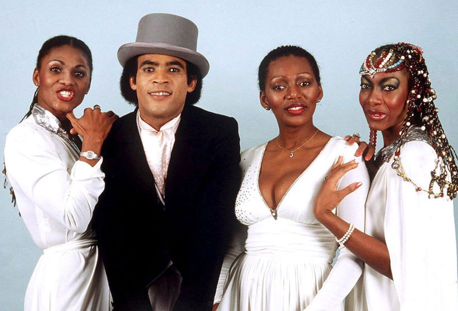 Boney M solisti Bobby Farrell kuoli konserttimatkalla