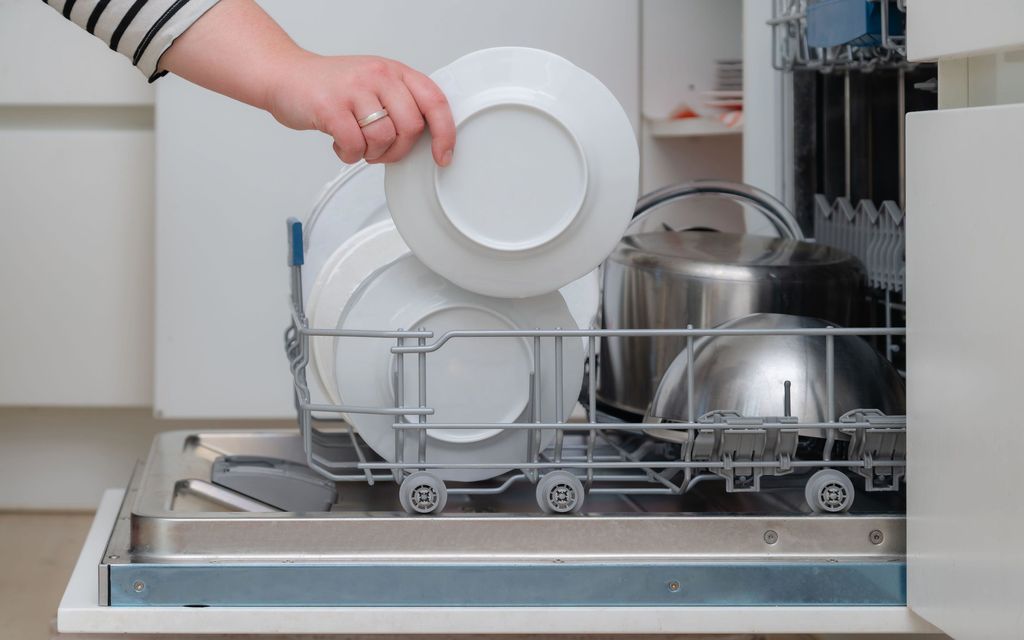 Kannattaako pyykit ja astiat pestä halvemman yösähkön voimalla? Asiantuntija: Voi tulla kalliiksi