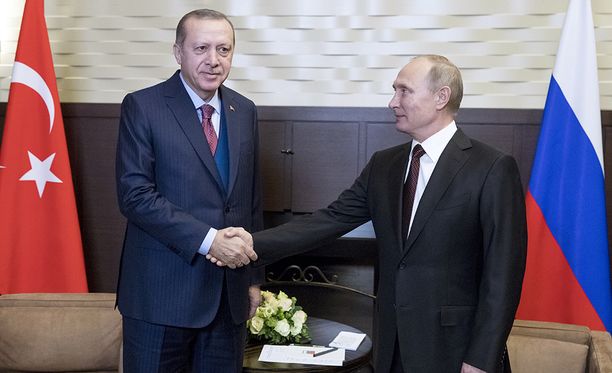 Turkin presidentti Recep Tayyip Erdoðan ja Venäjän presidentti Vladimir Putin tapasivat maanantaina Venäjällä.