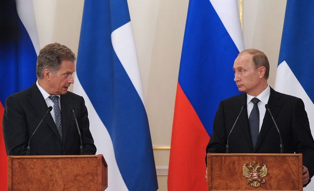 Sauli Niinistö ja Vladimir Putin tapasivat Putinin residenssissä Novo-Ogarjovossa Moskovan lähistöllä kesäkuussa. Suomalaisten hämmennykseksi Venäjä nosti tapaamisen kärkeen ydinvoiman.