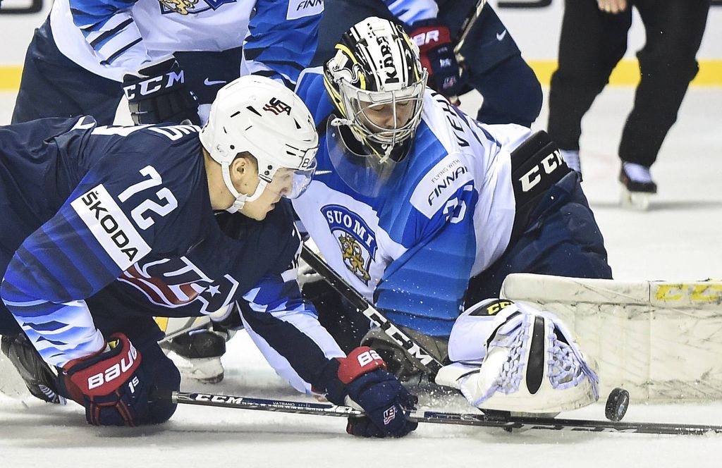 ”Kiekkoraamattu” hehkuttaa Leijonien kultavahtia: osoittamassa kykyjenetsijöiden arviot täysin vääriksi – ”Taistelee NHL-paikasta”