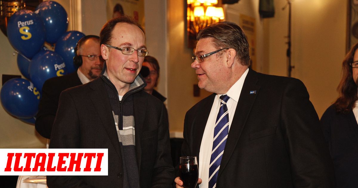 Timo Soini väittää: Pyysi Halla-ahoa puheenjohtajaksi useasti