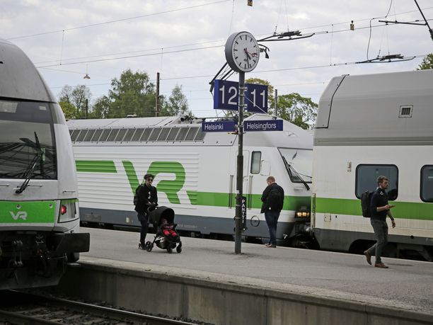 Lapsiperheen painajaismainen junamatka Helsingistä Imatralle