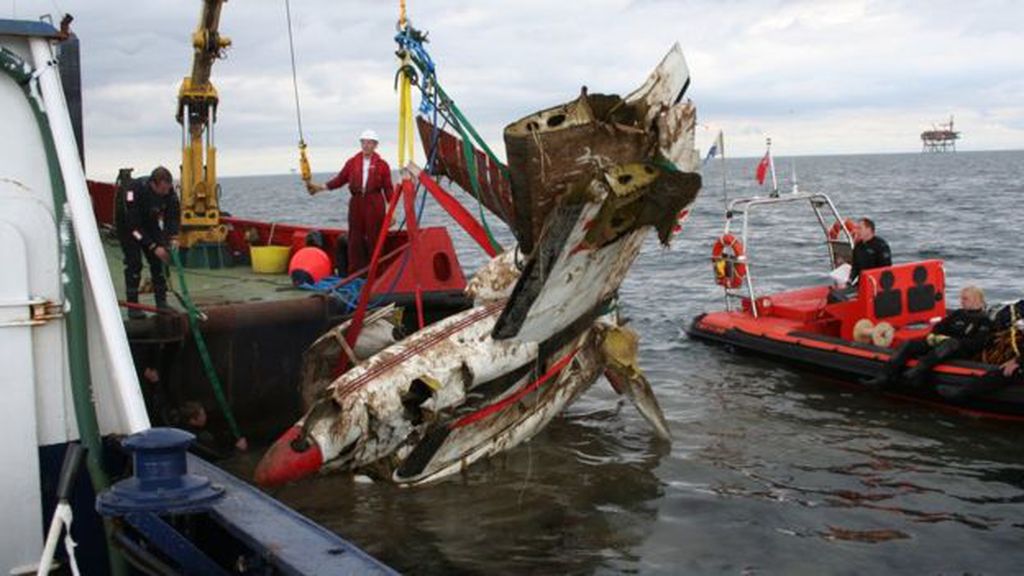 Kultakalakerhoon pääsee jäseneksi vain jos on tippunut lentokoneella mereen ja selvinnyt hengissä – ”Pelastajat olettivat löytävänsä ruumiin”