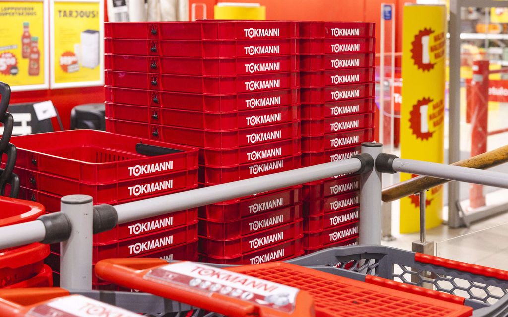 Tokmanni suljettiin myräkän takia