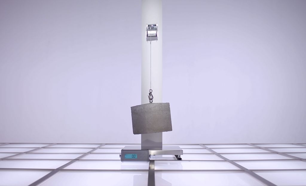 Oneplus esitteli, mihin ponnahtava etukamera pystyy: nostaa yli 20 kiloa sementtiä