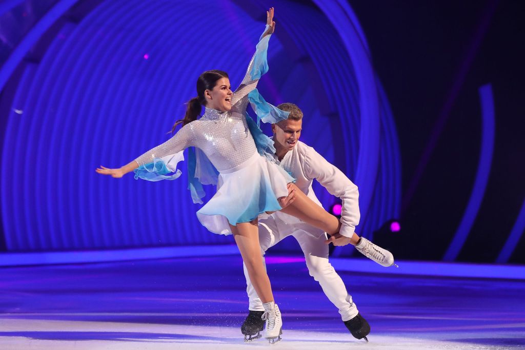 Dancing on Ice: Saara Aalto ja Hamish Gaman pudotusuhan alla - toistuuko X Factor -historia?