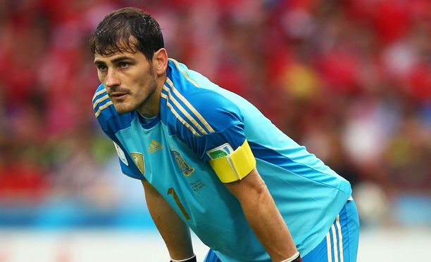 Iker Casillas pyysi Espanjan floppausta anteeksi.