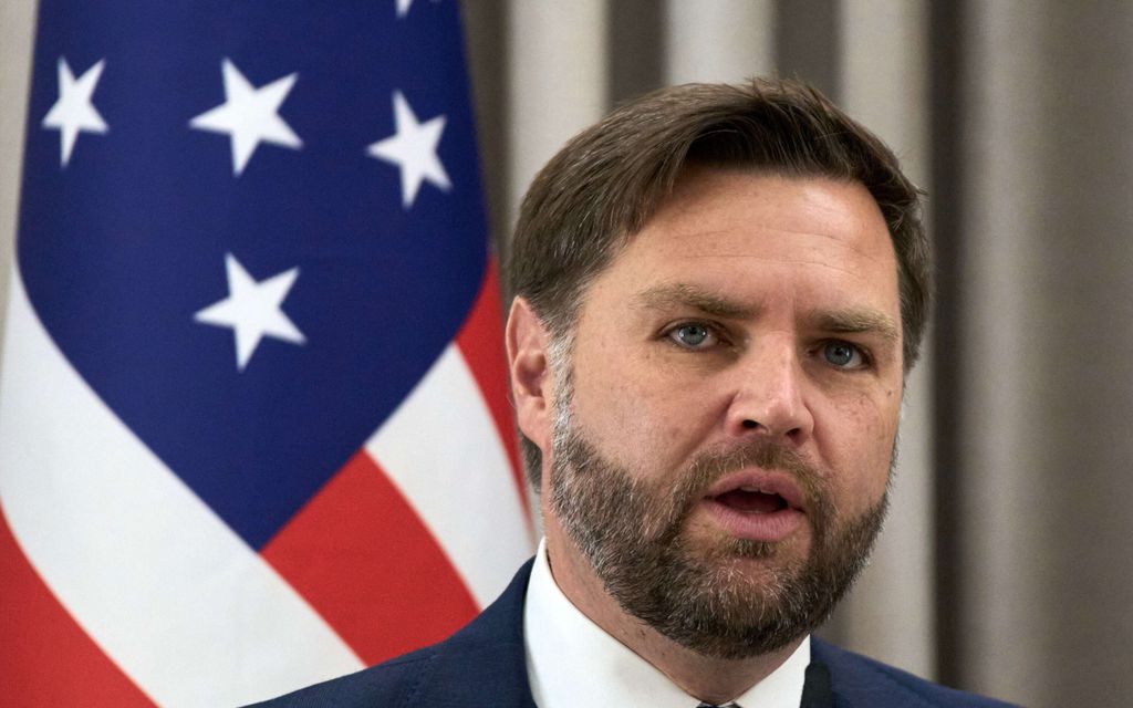 J. D. Vancella hirtti kiinni