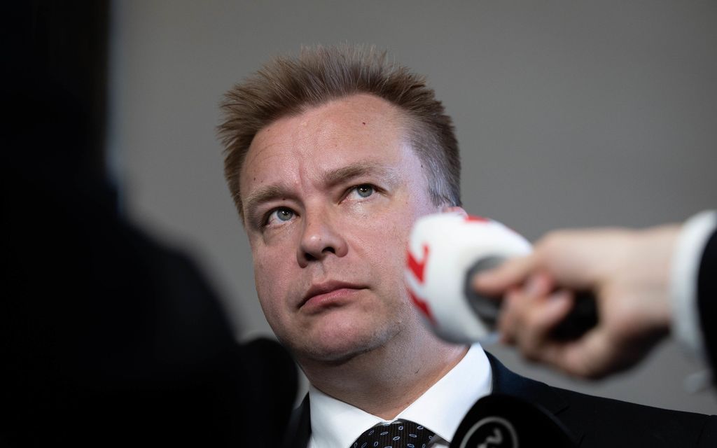 Puolustus­ministeri Kaikkonen kommentoi kaasuputkien räjähdyksiä: ”Merkit viittaavat sabotaasiin”