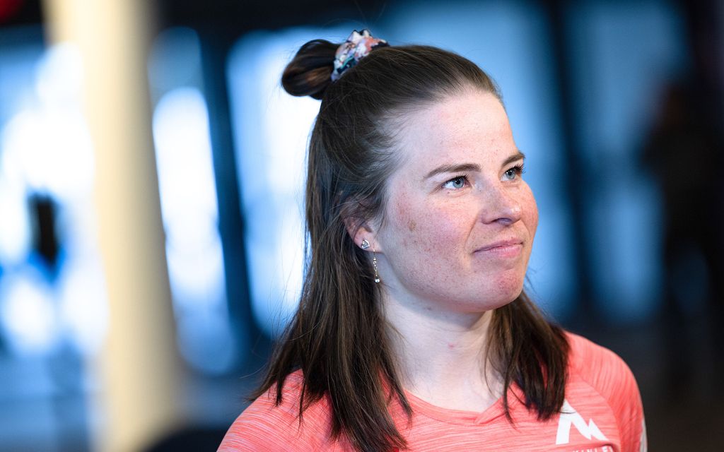 Olympia­voittaja lähetti terveiset suomalaisille – Krista Pärmäkoski huippuseurassa