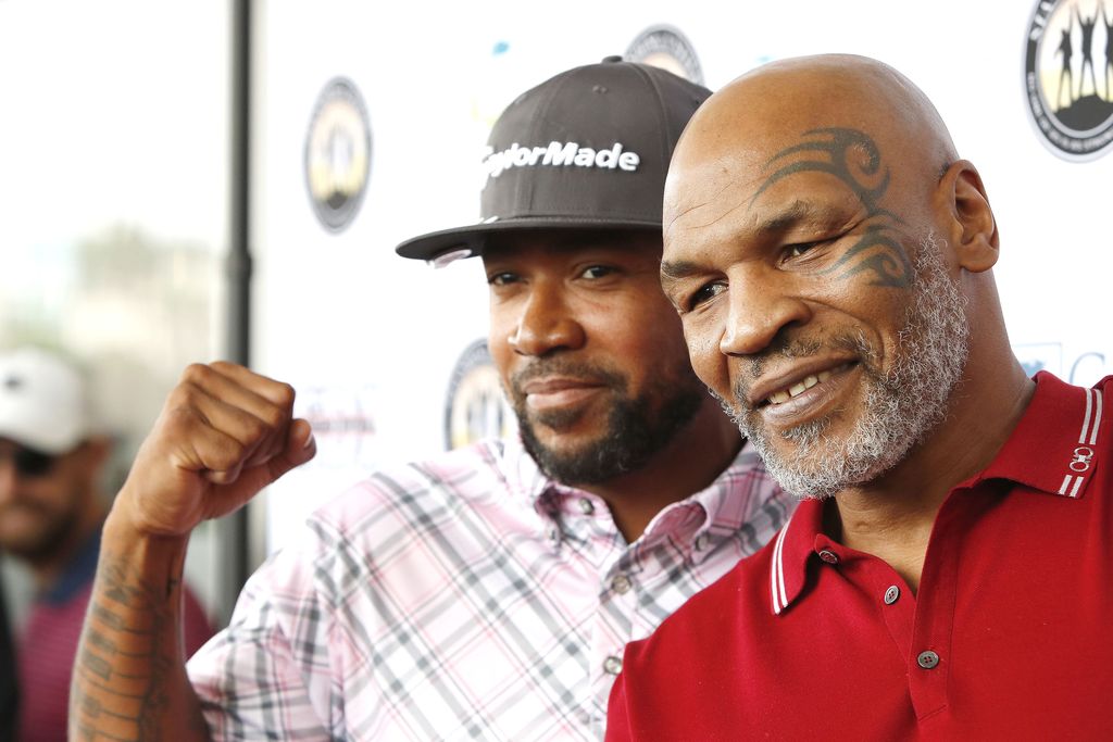 Mike Tyson, 54, julkaisi videon piiskatusta kropastaan – tältä näyttävät 51-vuotiaan vastustajan lyönnit