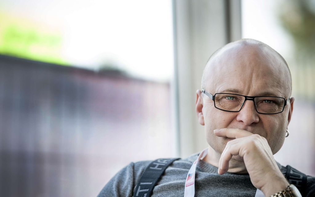 Tapio Suomisen ystävä selostaja­legendan mielenterveys­haasteista: ”Tuo sairaus on äärimmäistä laatua”