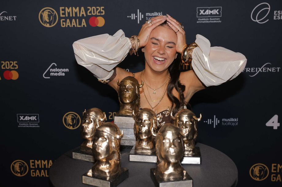 Bessin kohuasu, Mirellan voittoputki ja hämmentävä hetki lavalla – Katso  Emma-gaalan tähtihetket