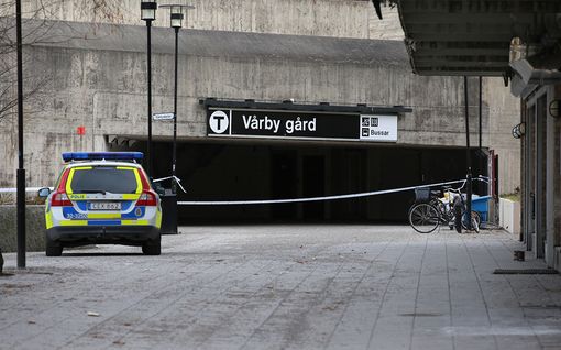 IL seuraa: Metroasemalla räjähtänyt Tukholmassa - loukkaantunut noin 60-vuotias mies kuoli sairaalassa