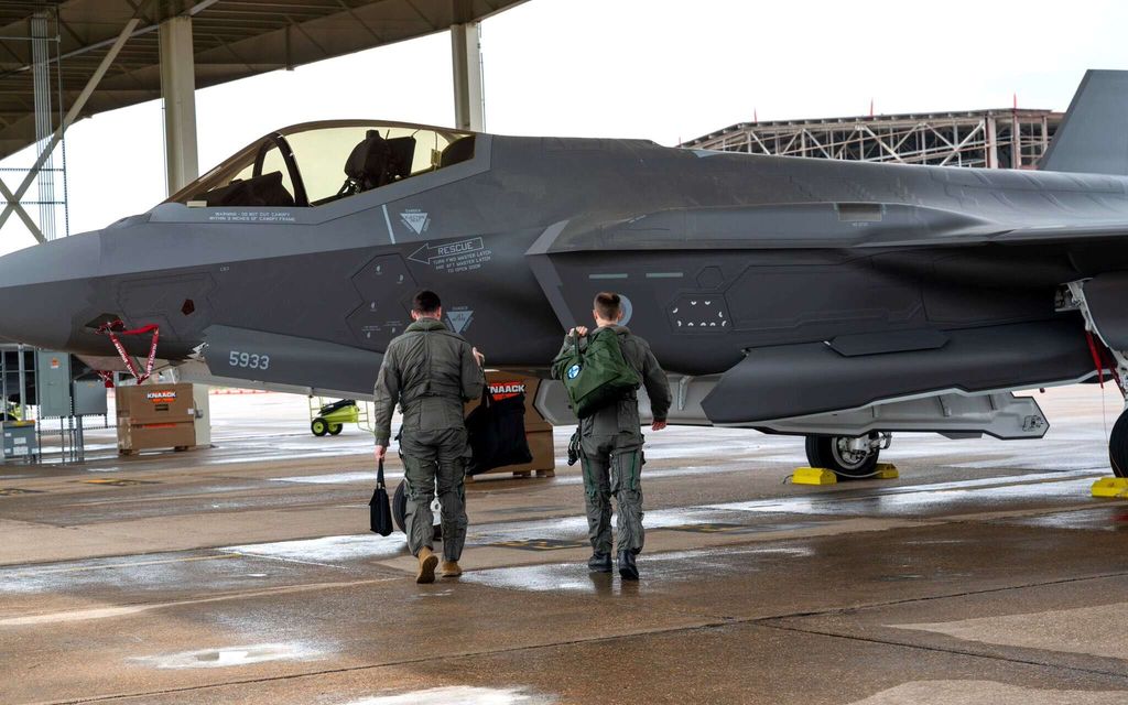 Nyt se tapahtui: Suomalais­lentäjä lensi F-35-hävittäjää – Näin hän kuvailee kokemusta