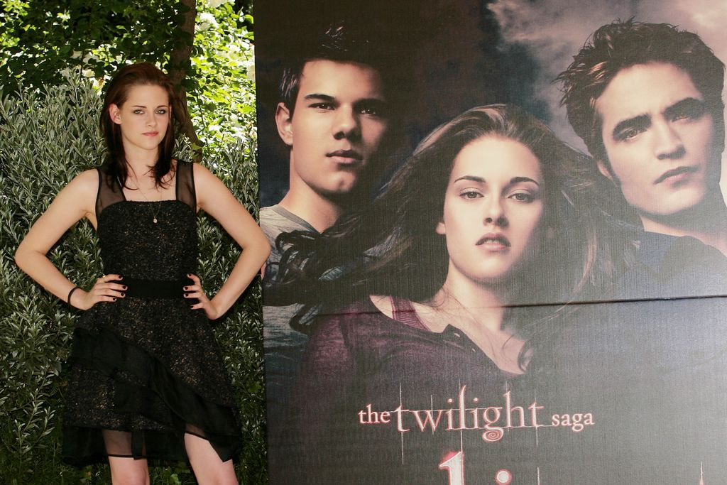Fanitatko Twilightia? Nyt voit asua sarjan kulisseissa – seurana elokuvasta tuttujen hahmojen pahviversiot