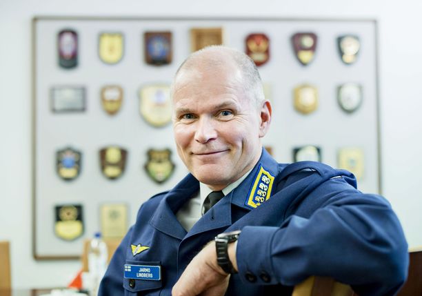 Puolustusvoimien entinen komentaja Jarmo Lindberg. 
