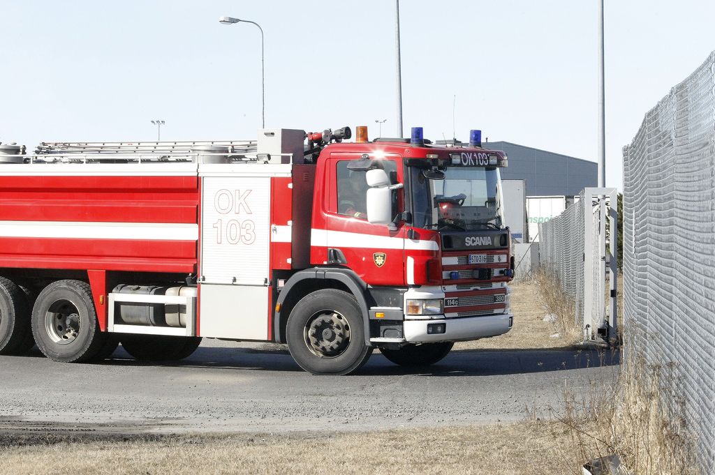 Rivitalo tulessa Oulussa – naapurustoa kehotettu välttämään ulkoilua