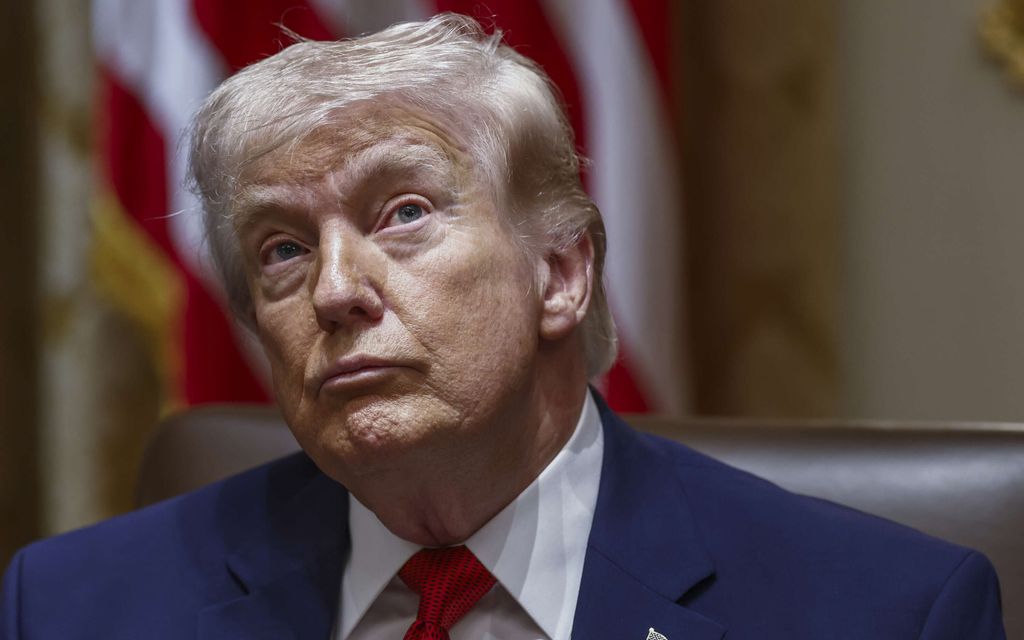 WSJ: Trump haluaa aseita autotehtailta