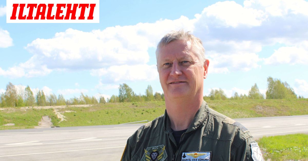 Hollantilainen kenraali on ällikällä lyöty Ilmavoimien touhusta Jyväskylässä