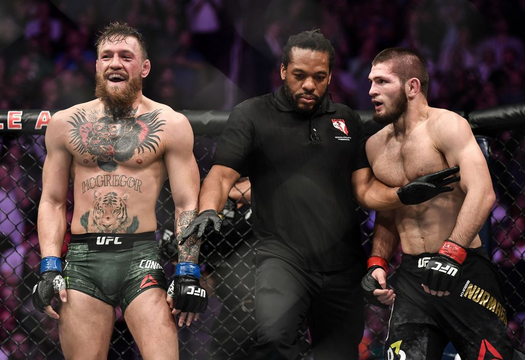 UFC-supertähdet järjestivät häpeällisen näytelmän - Nurmagomedovin tukija hyppäsi kehään hakkaamaan Conor McGregoria, kolme pidätetty 