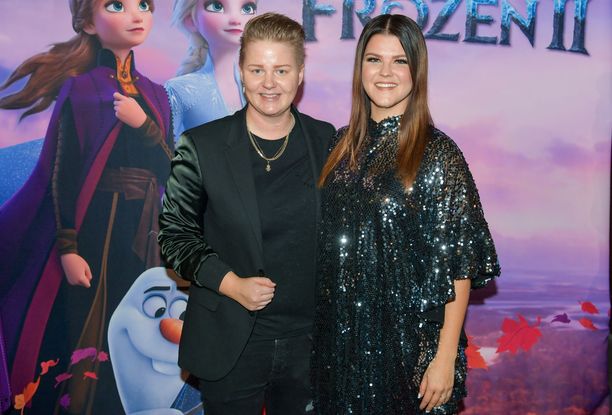 Meri ja Saara Aalto nähtiin joulukuussa Frozen 2 -elokuvan ensi-illassa. 