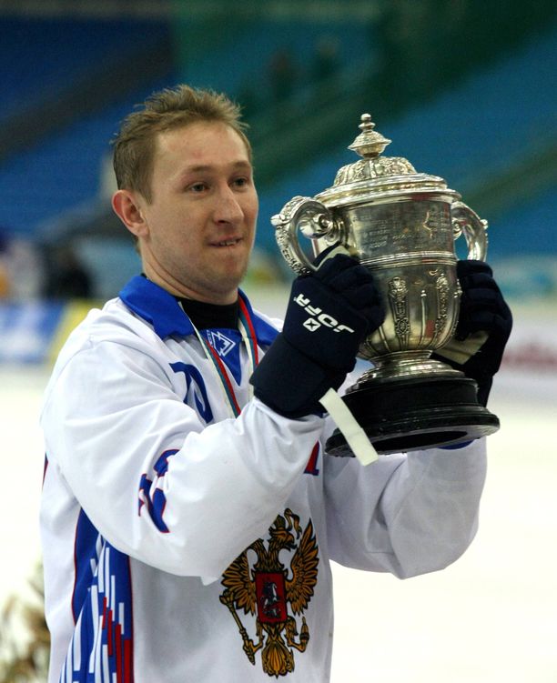 Ivan Maksimov nosti MM-pystin ilmaan in 2008.
