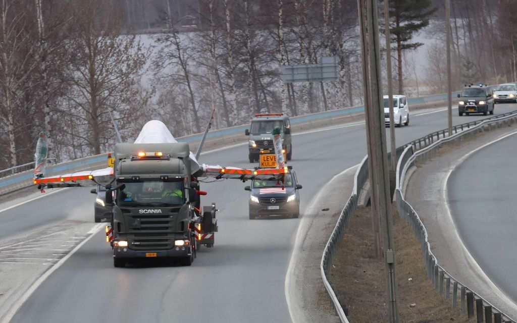 Kuvat: Poikkeuk­sellinen näky herätti autoilijoiden huomion Kuopion ja Jämsän välillä