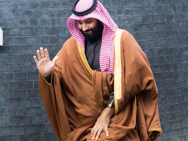 Mohammad bin Salman ilmoitti pian Khashoggin maastapaon jälkeen, että hän haluaa miehen takaisin maahan, tai hänen peräänsä mennään ”luodin kanssa”. Väite pohjaa tiedustelutietoihin. 