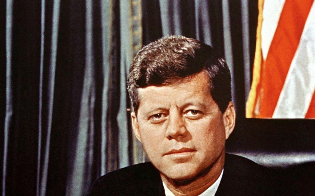 Tällainen on uutuussarja John F. Kennedystä – Hän näyttelee pääosaa