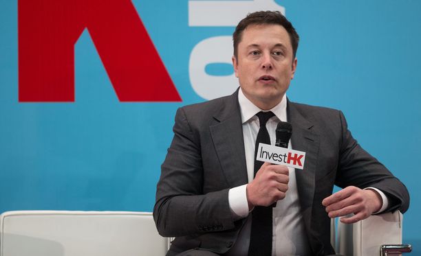Elon Musk tunnetaan muun muassa Tesla ja Space X -yritysten toimitusjohtajana. Hänellä on yli 22 miljoonaa Twitter-seuraajaa.