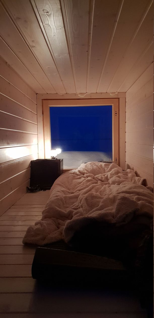 Nikkisen pojan Urhon mökki on juuri sopiva yhdelle nukkujalle.