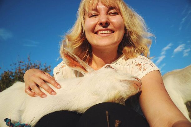 Koskenvesa on tehnyt maailmalla vapaaehtoistyötä. Workaway-sivuston kautta hänelle on järjestynyt töitä esimerkiksi bosnialaiselta maatilalta.