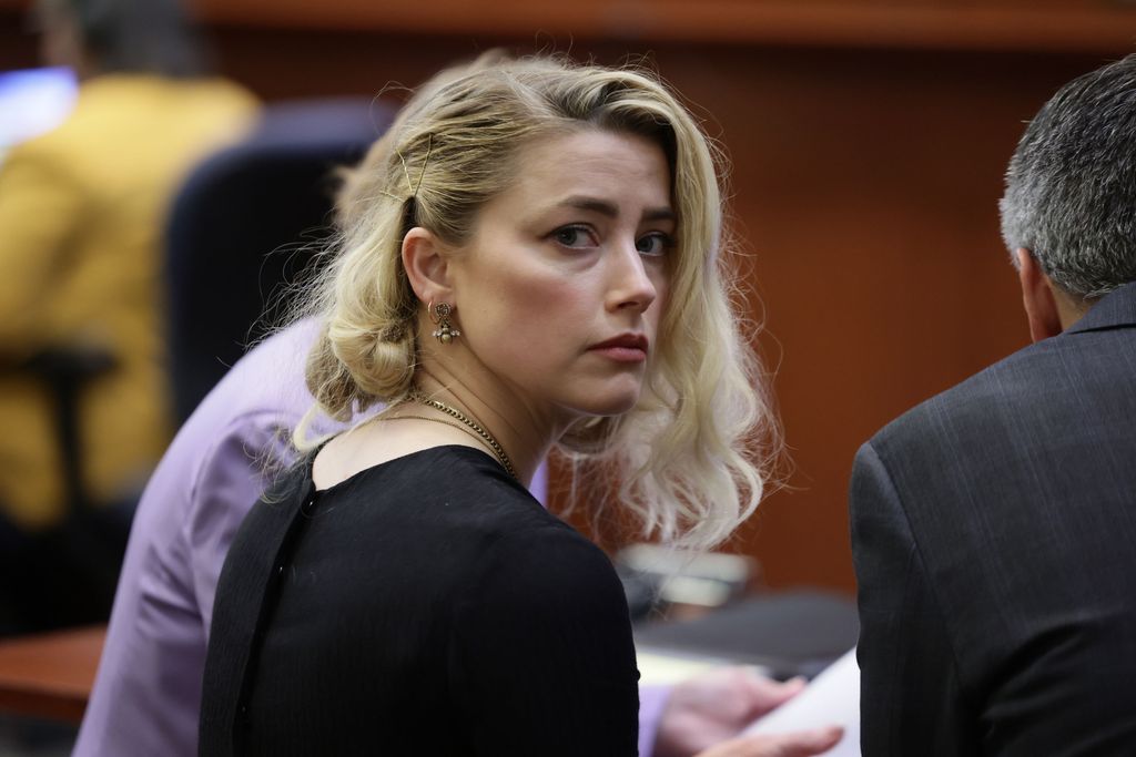 Valamiehistön jäsen puhuu ensimmäistä kertaa kohuoikeuden­käynnistä: tämä Amber Heardissa epäilytti