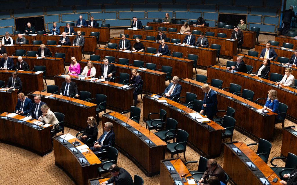 IL selvitti: Kansan­edustajat ovat noudattaneet yhtä lakia laiskasti – Kerran vaalikaudessa ei riitä