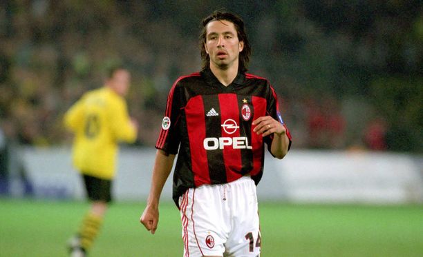 Jos&#233; Mari oli AC Milanin sopimuspelaaja 2000-2003.