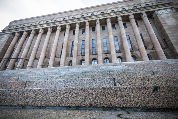 Kevään 2019 eduskuntavaaleissa on 125 ehdokasta, joilla on suhteellisen tuore rikostuomio.