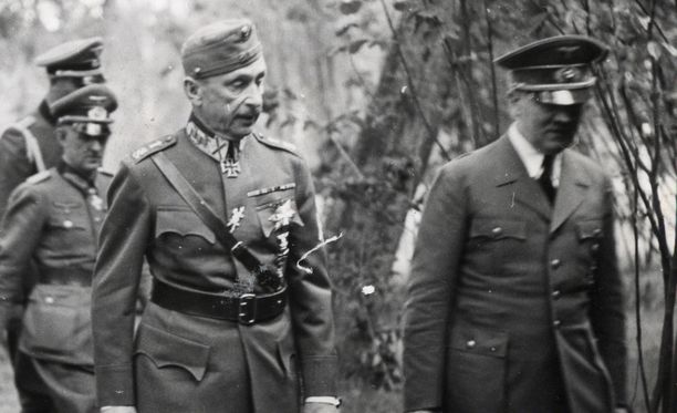 Adolf Hitlerin kerrotaan arvostaneen Mannerheimiä. Natsi-Saksan johtaja vieraili myös Suomessa II maailmansodan aikana.